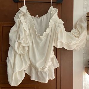 Guess “Fluffy Shirt”, Beige, off-shoulder